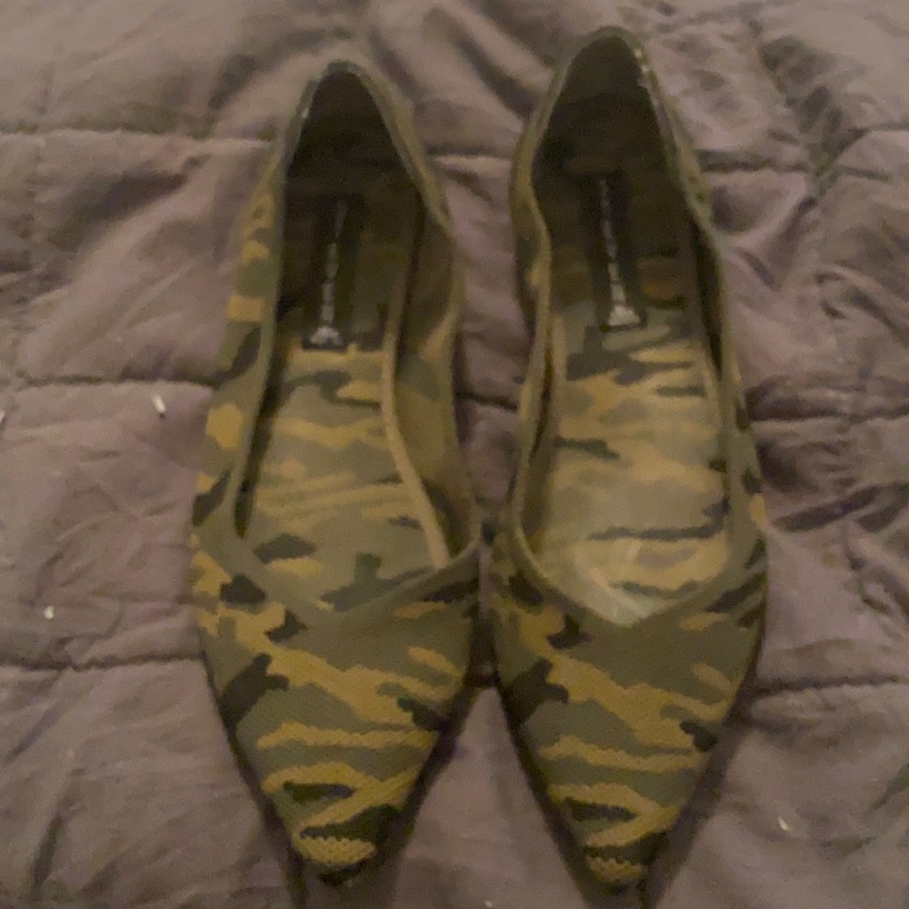 Steve Madden flats.
